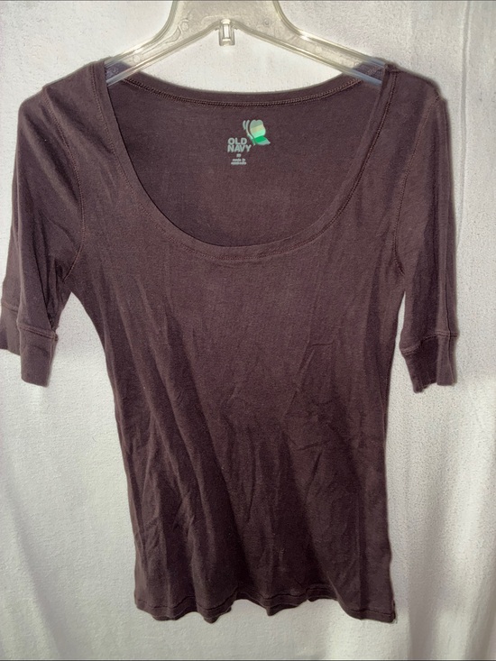 Old Navy Tops - Old Navy Short Sleeve Scoop Neck Tee - Dark Brown